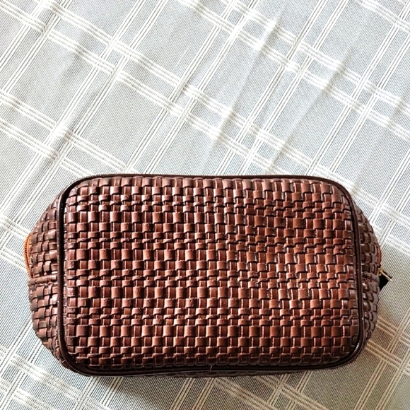 Laura Mercier Brown Woven Zippered Makeup Bag - Picture 1 of 4